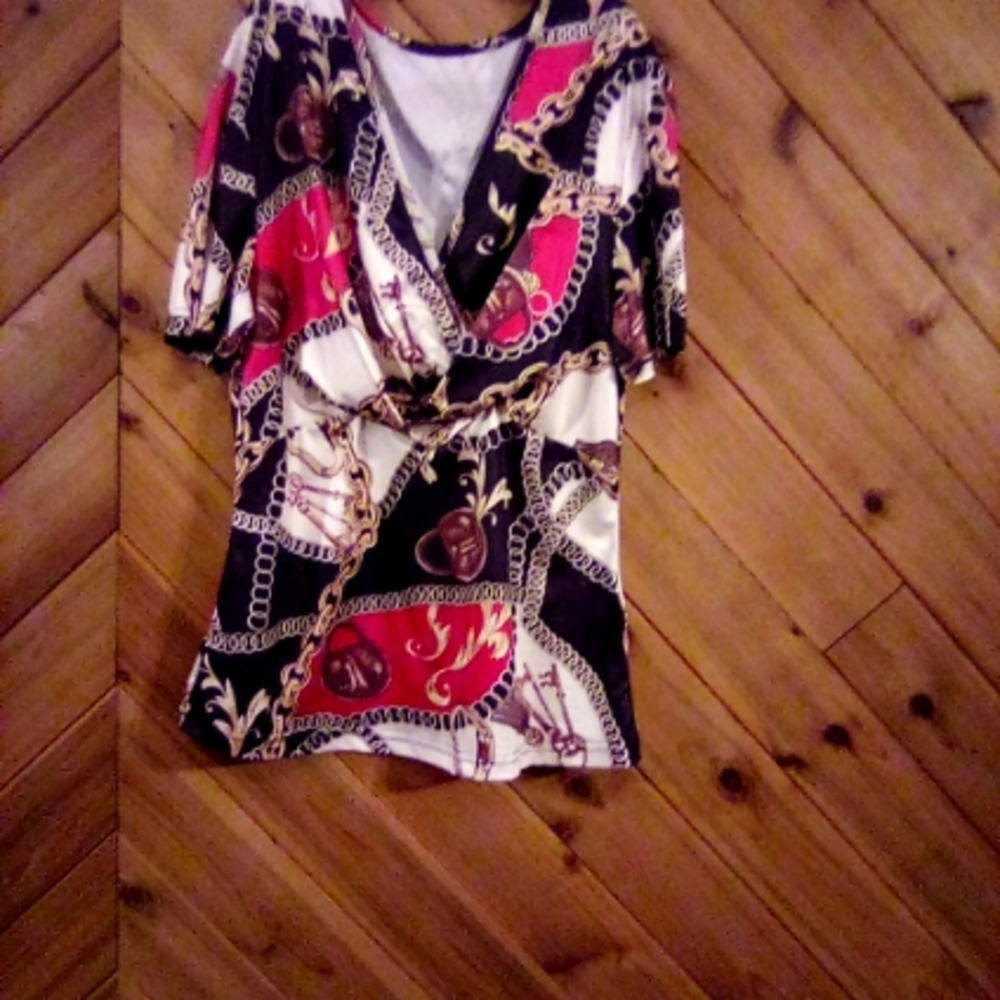Chain Print Surplice Neck Women's Top